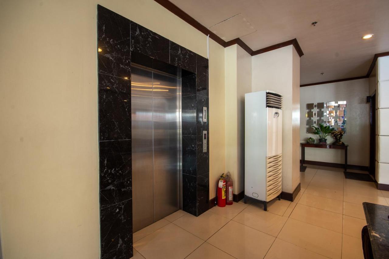 Fuente Oro Business Suites Cebu Powered By Cocotel מראה חיצוני תמונה
