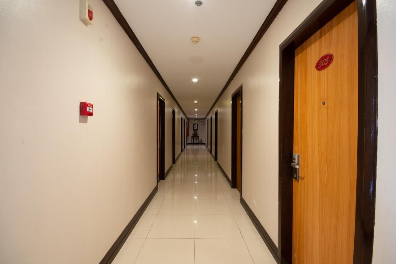Fuente Oro Business Suites Cebu Powered By Cocotel מראה חיצוני תמונה