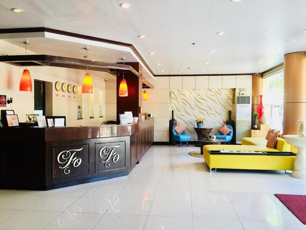 Fuente Oro Business Suites Cebu Powered By Cocotel מראה חיצוני תמונה