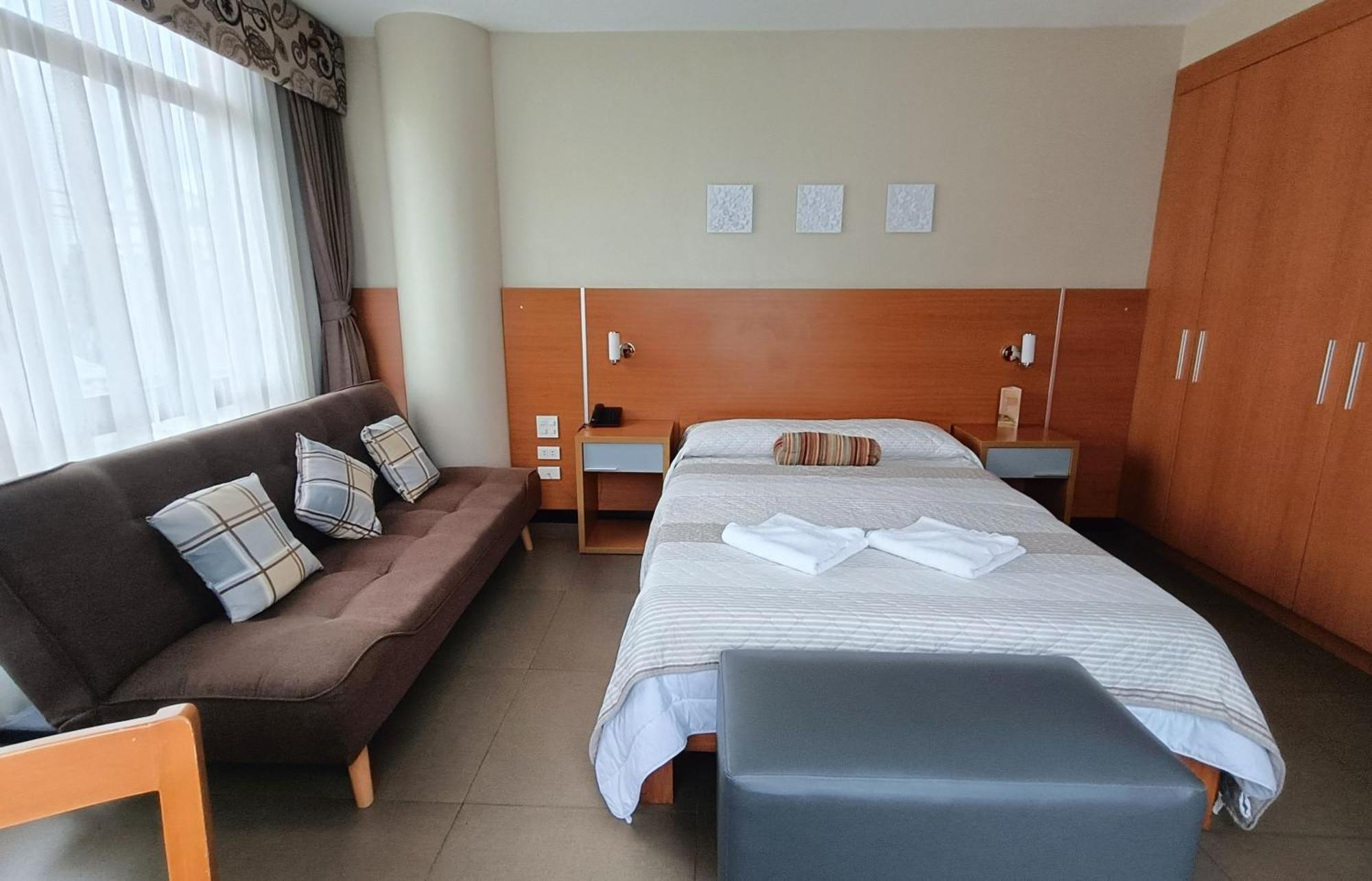 Fuente Oro Business Suites Cebu Powered By Cocotel מראה חיצוני תמונה