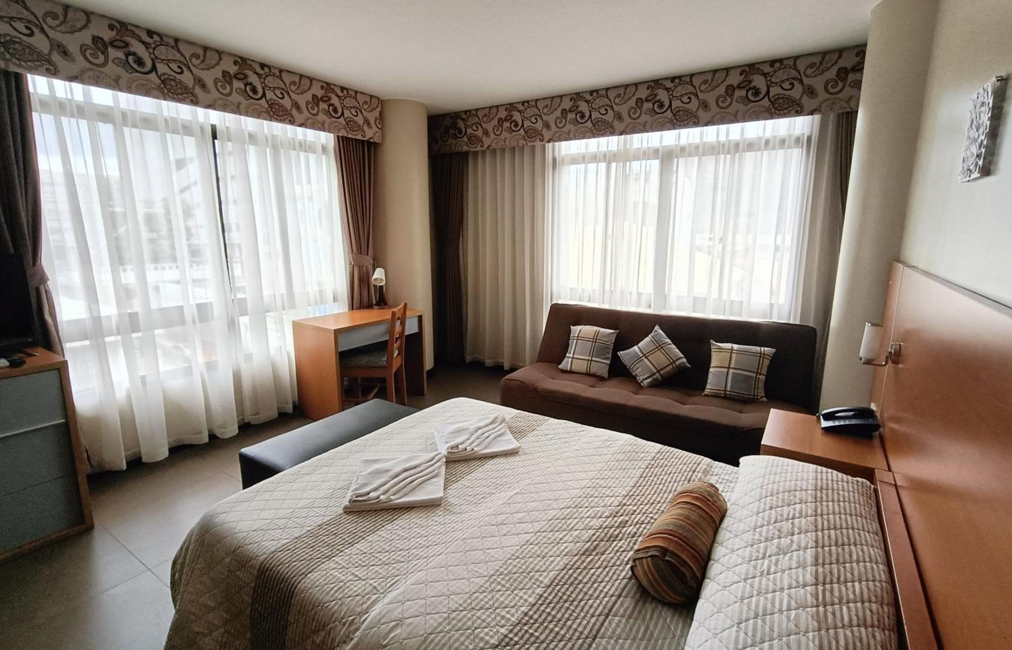 Fuente Oro Business Suites Cebu Powered By Cocotel מראה חיצוני תמונה