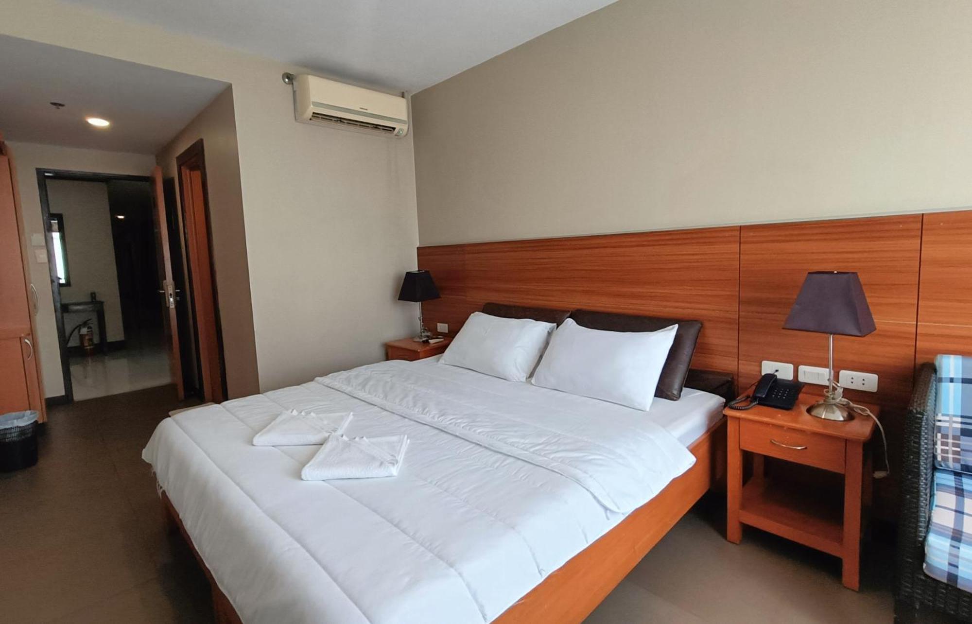 Fuente Oro Business Suites Cebu Powered By Cocotel מראה חיצוני תמונה