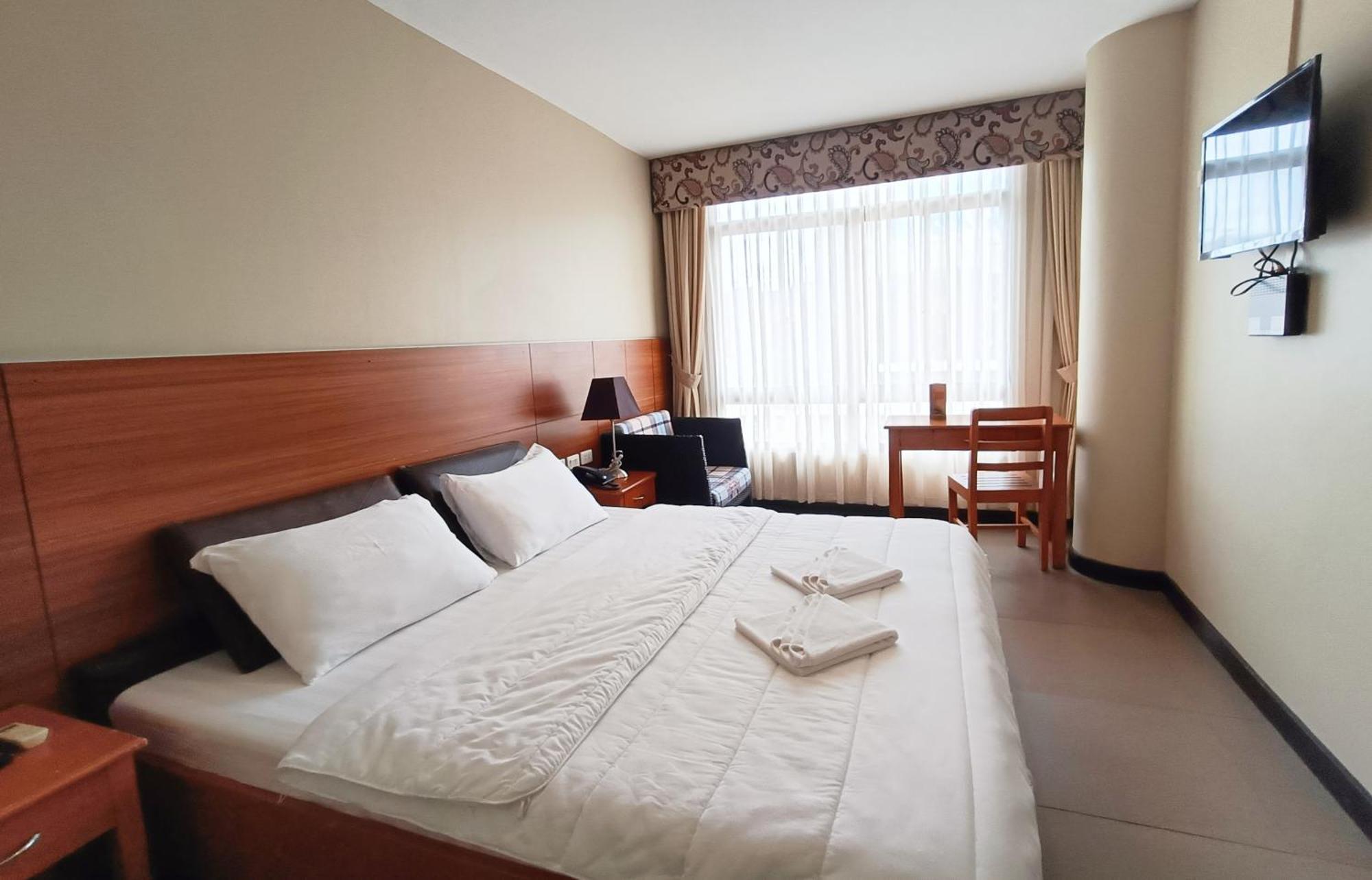 Fuente Oro Business Suites Cebu Powered By Cocotel מראה חיצוני תמונה