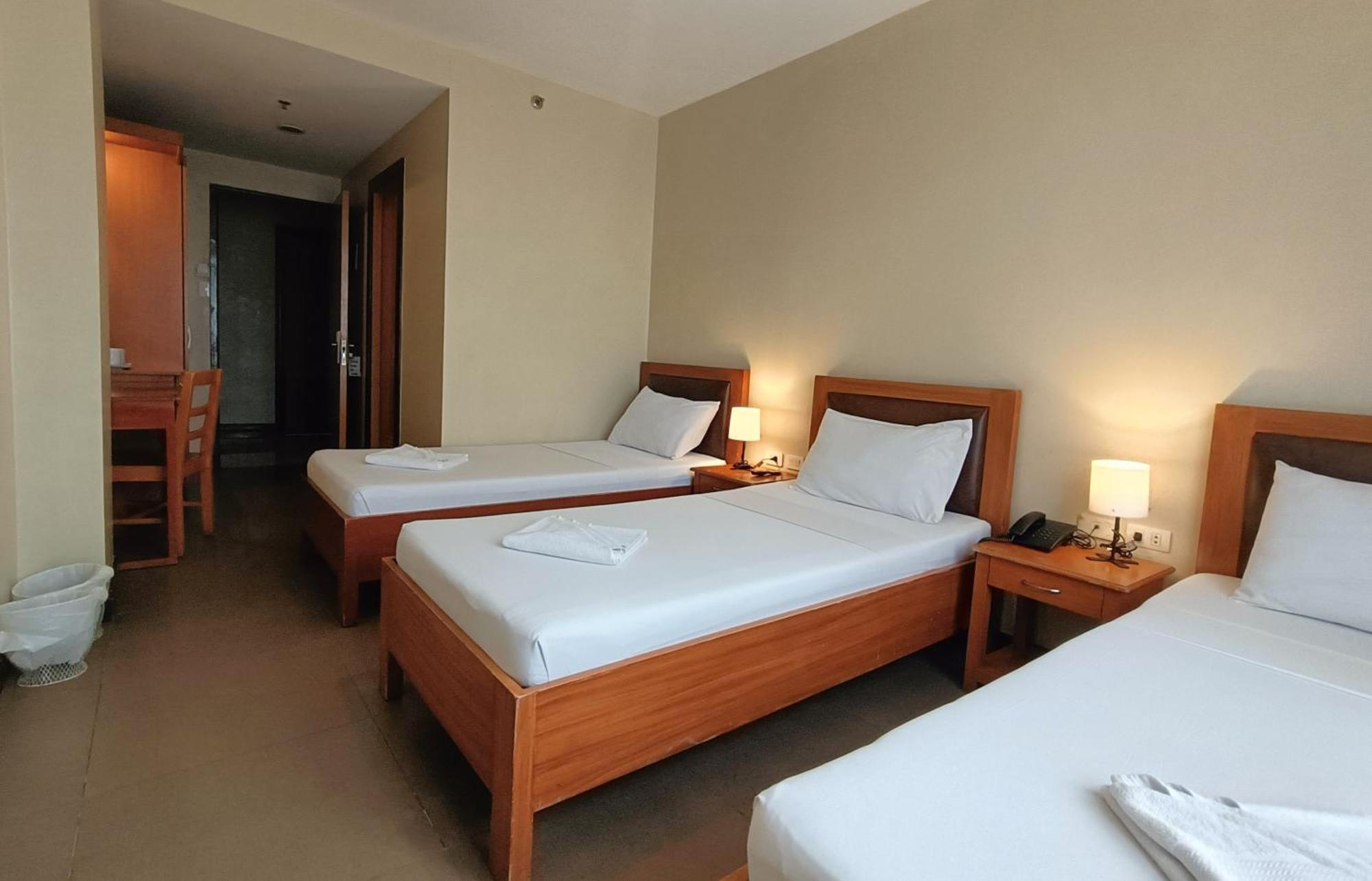 Fuente Oro Business Suites Cebu Powered By Cocotel מראה חיצוני תמונה