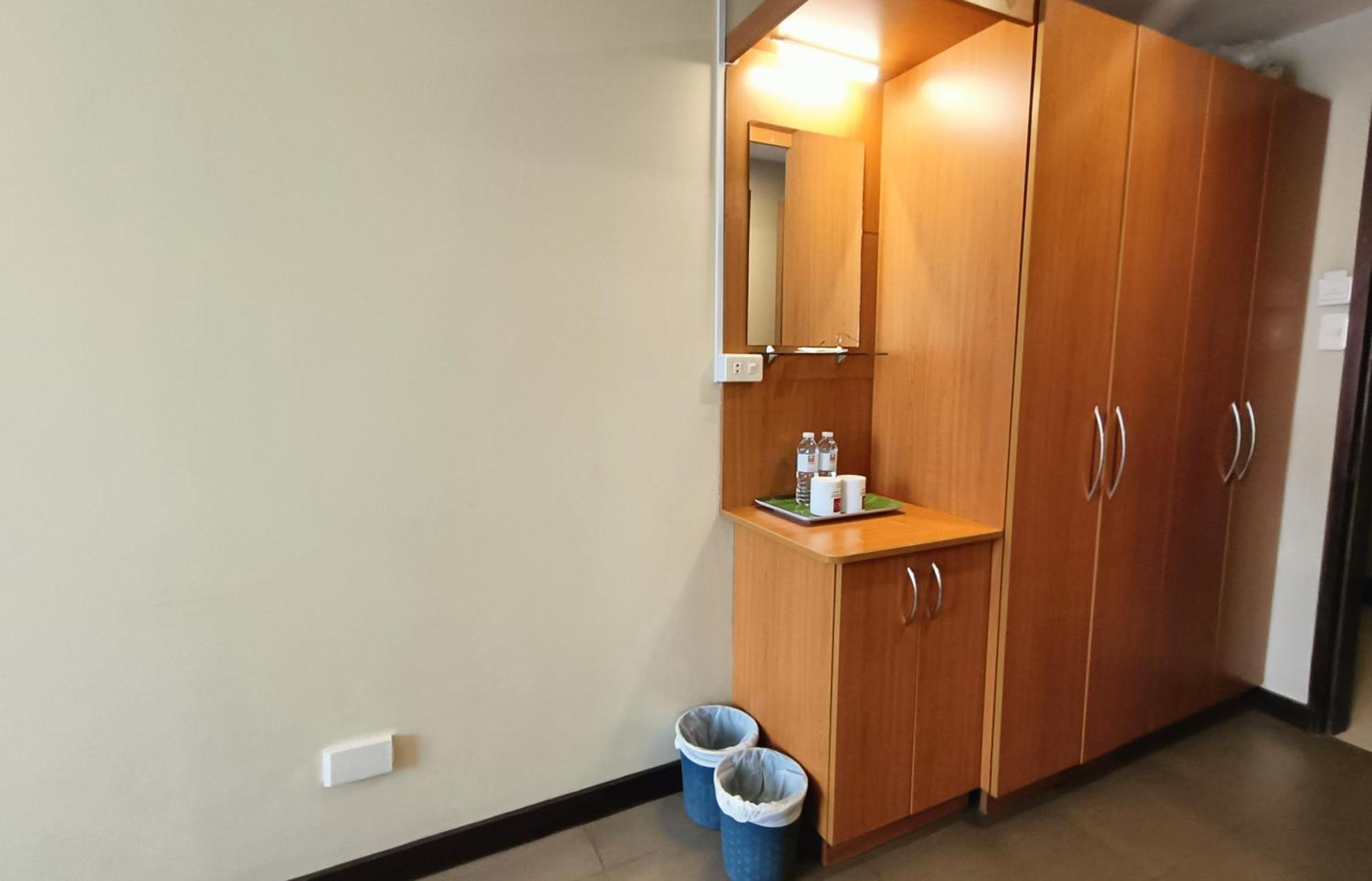 Fuente Oro Business Suites Cebu Powered By Cocotel מראה חיצוני תמונה