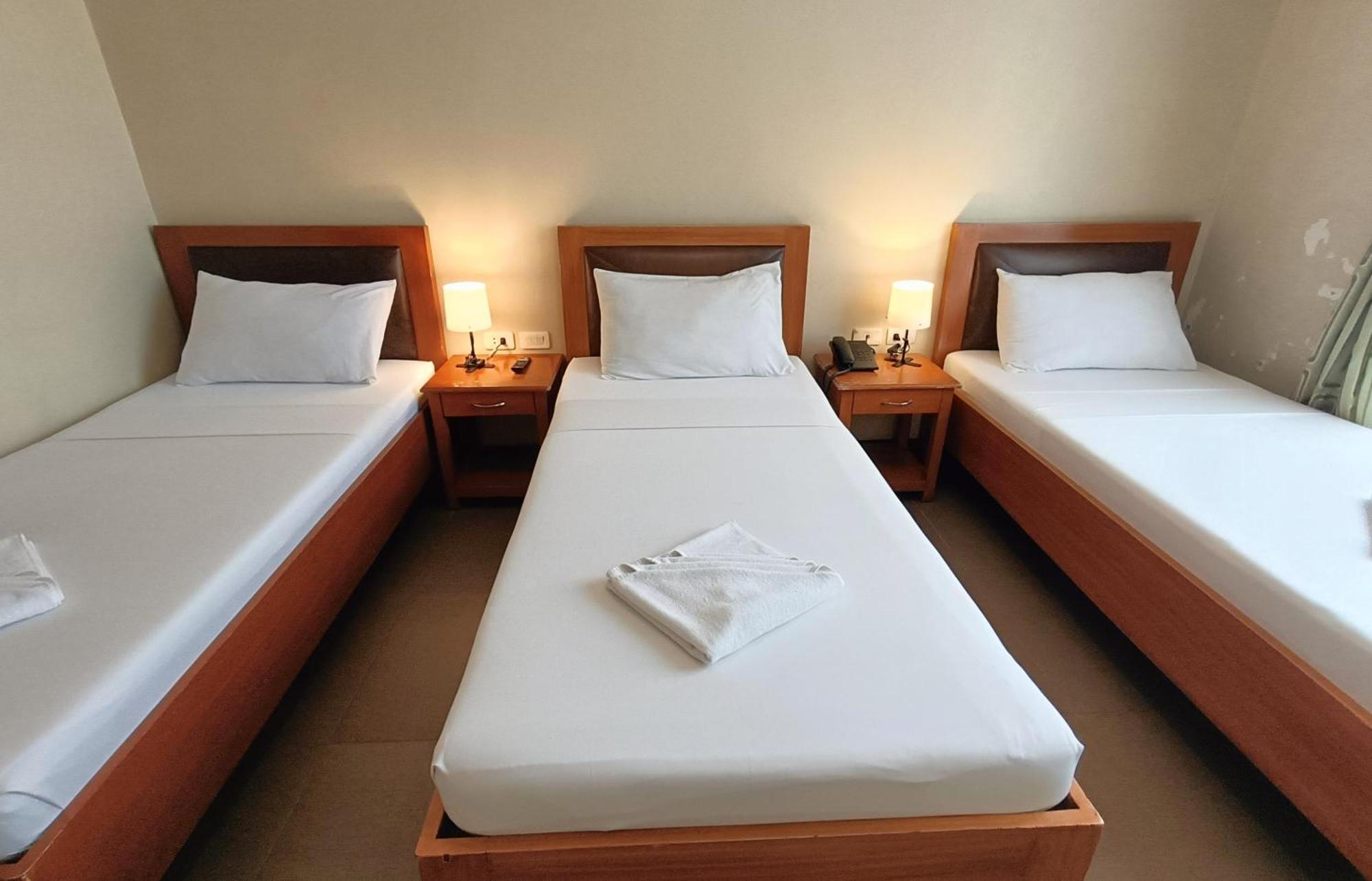 Fuente Oro Business Suites Cebu Powered By Cocotel מראה חיצוני תמונה