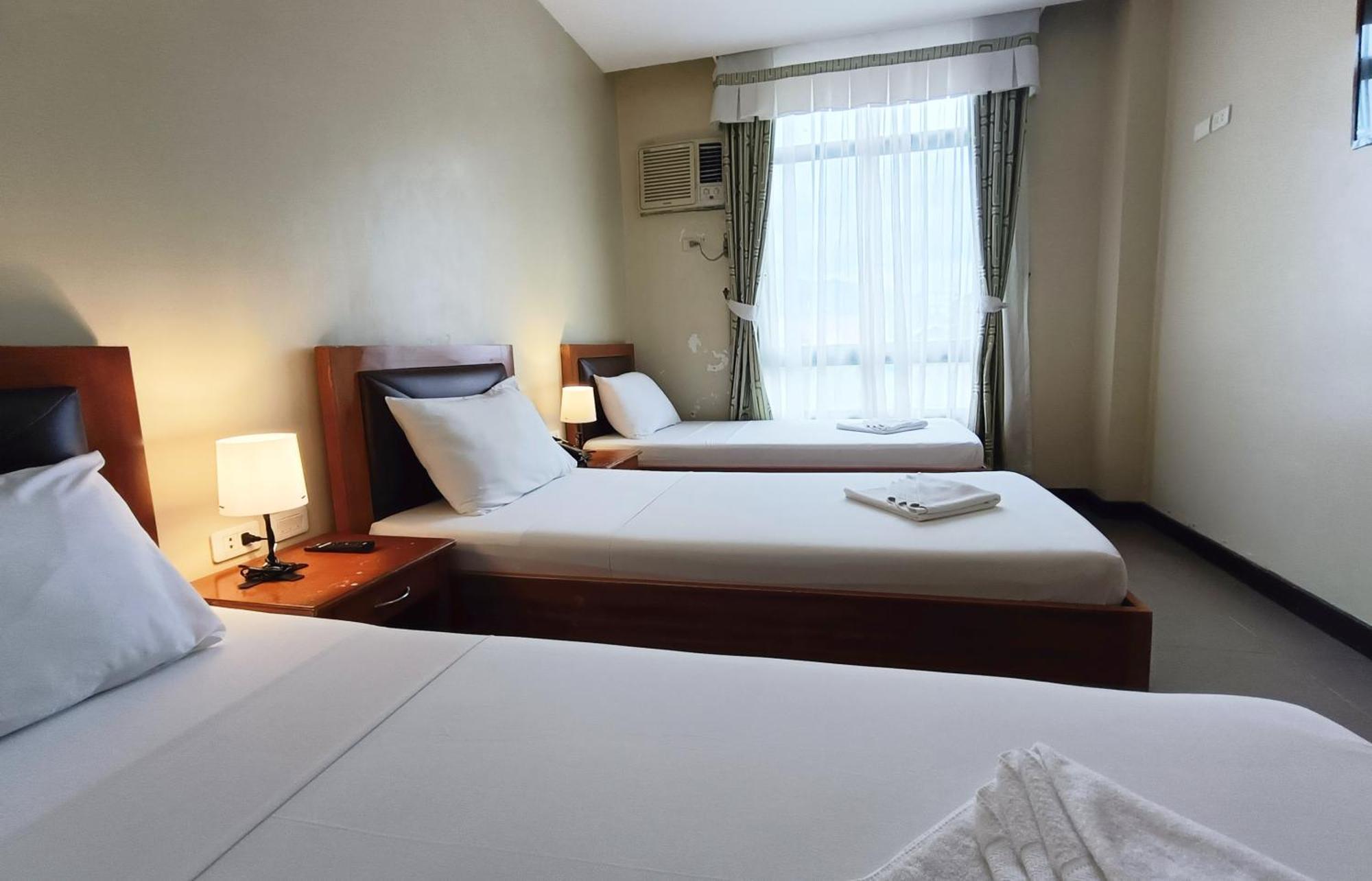 Fuente Oro Business Suites Cebu Powered By Cocotel מראה חיצוני תמונה
