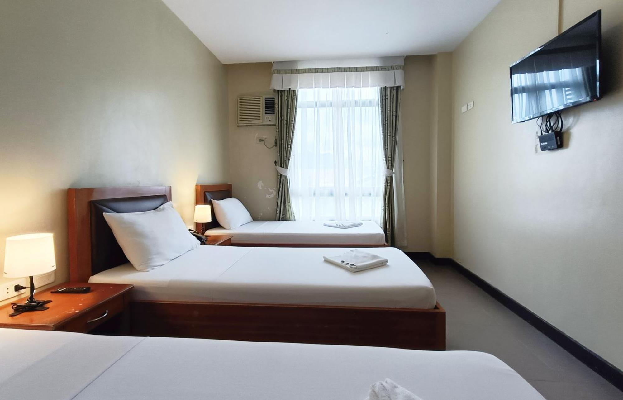 Fuente Oro Business Suites Cebu Powered By Cocotel מראה חיצוני תמונה