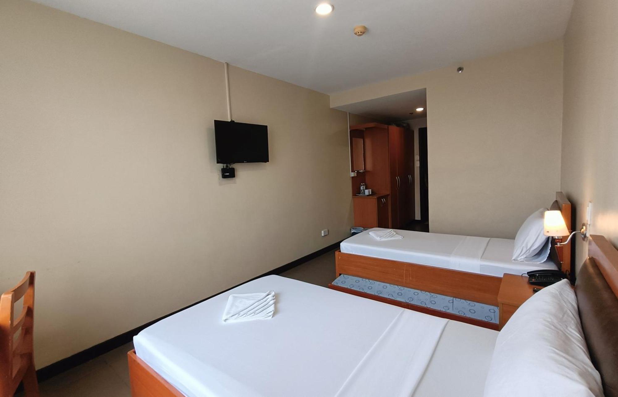 Fuente Oro Business Suites Cebu Powered By Cocotel מראה חיצוני תמונה